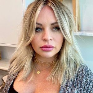 Meet your Posher, Stacy